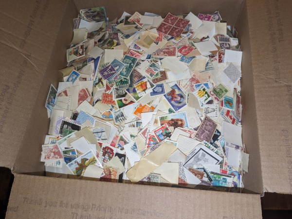 Worldwide bulk loose (95% off paper) postage stamps